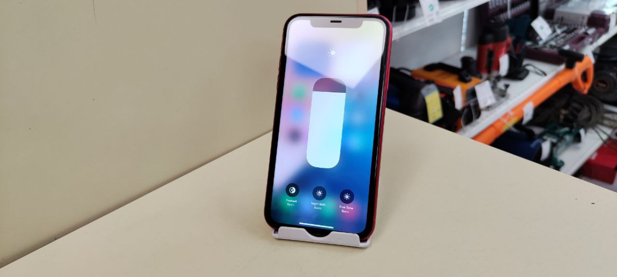 Смартфон Apple iPhone 11 64Gb