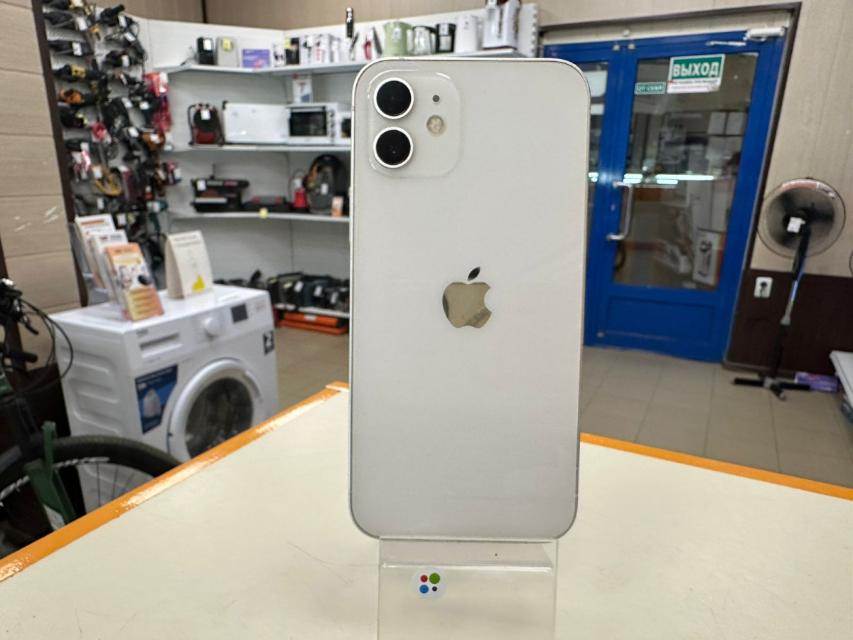 Смартфон Apple iPhone 12 64Gb