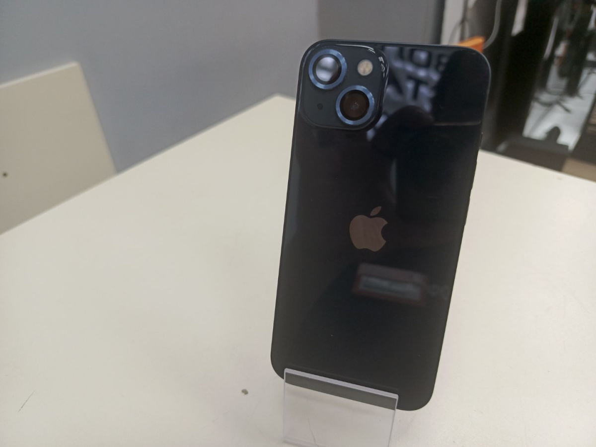 Смартфон Apple iPhone 13 128Gb