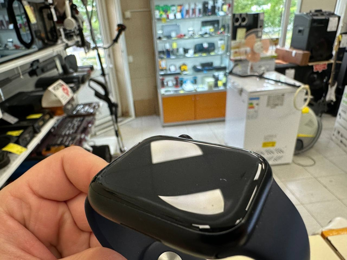 Смарт-часы Apple Watch Series 7 44mm