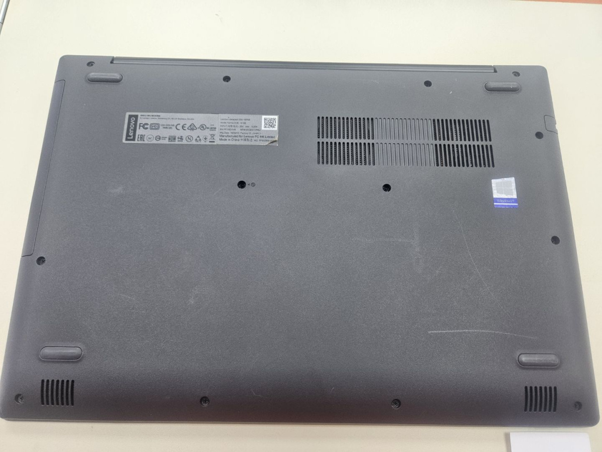 Ноутбук Lenovo; Core i5-8250U, GeForce MX150 (10 W), 8 Гб, Нет, 1 Tb