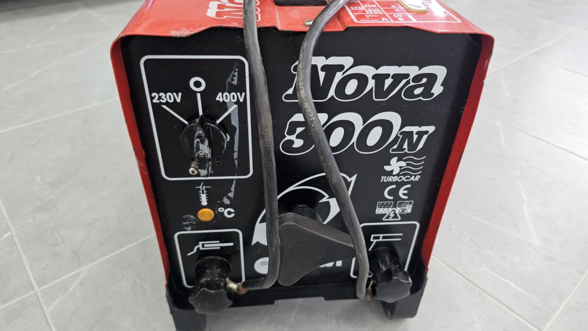 Сварочный аппарат Helvi Nova 300n