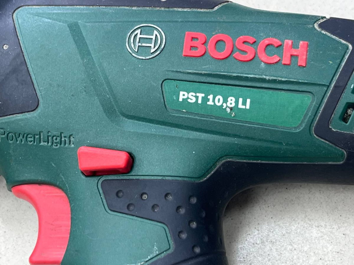 Лобзик Bosch PST 10.8 Li