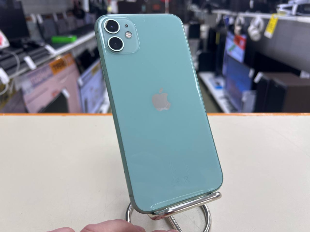 Смартфон Apple iPhone 11 64Gb