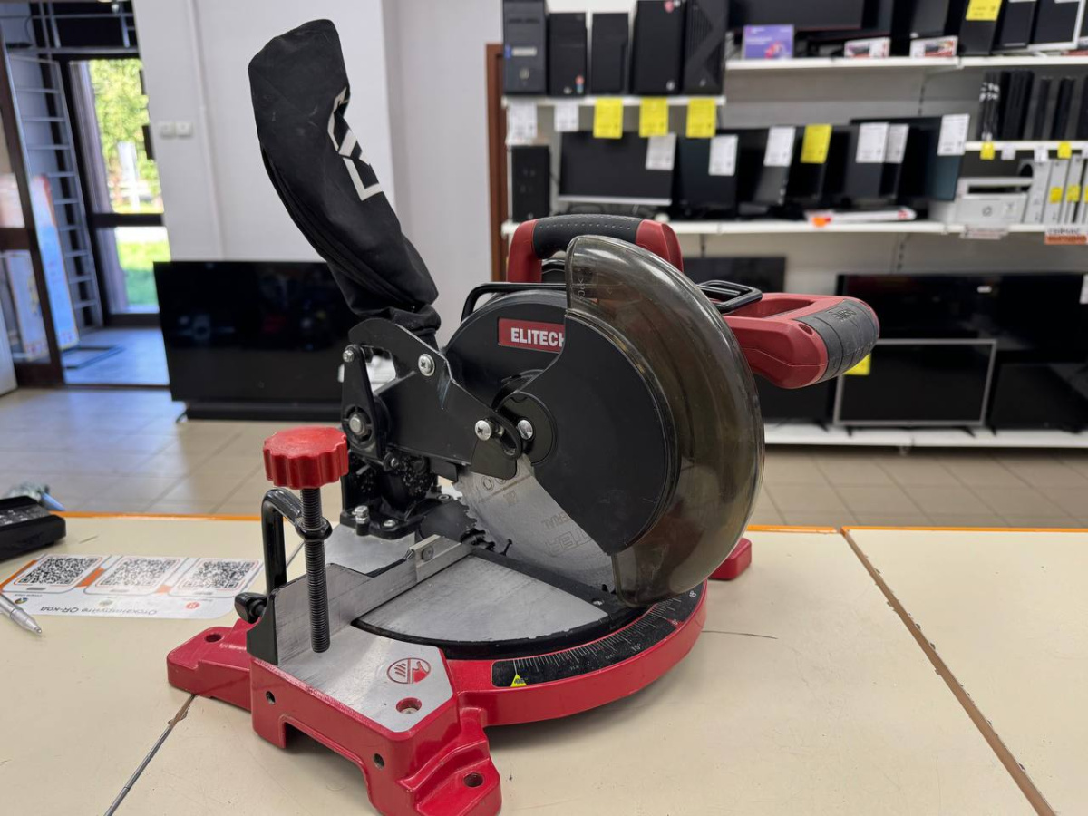 Дисковая пила Elitech ПТ 1221