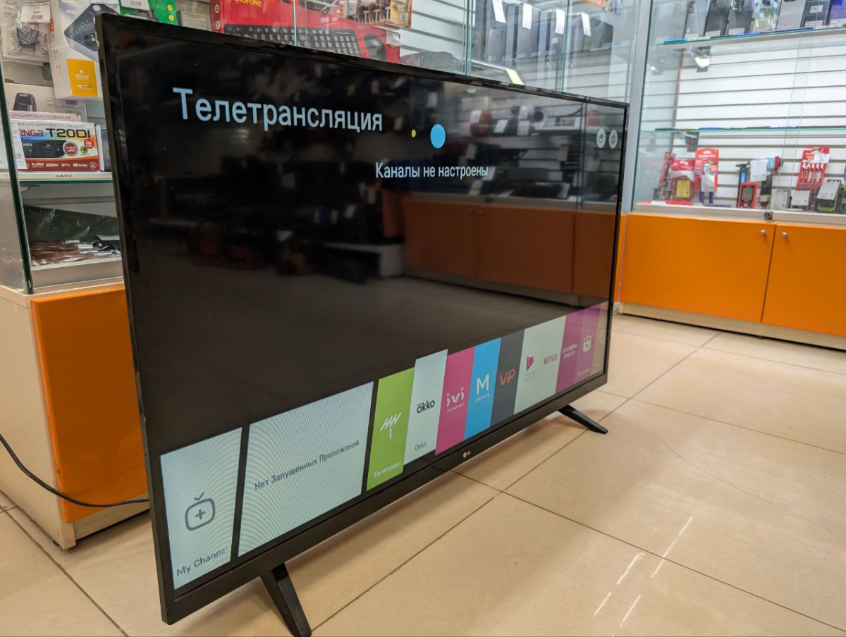 LED Телевизор LG 49LJ540V