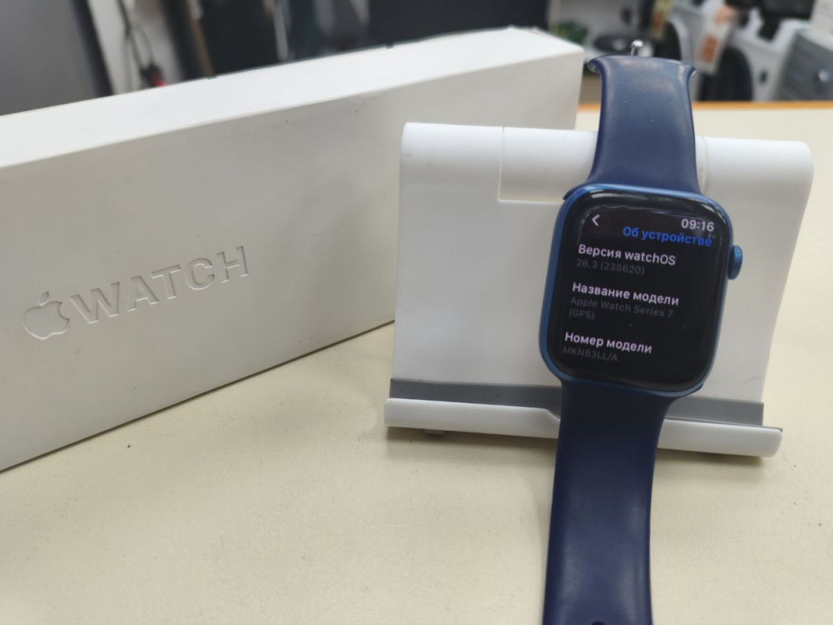 Смарт-часы Apple Watch Series 7 45mm