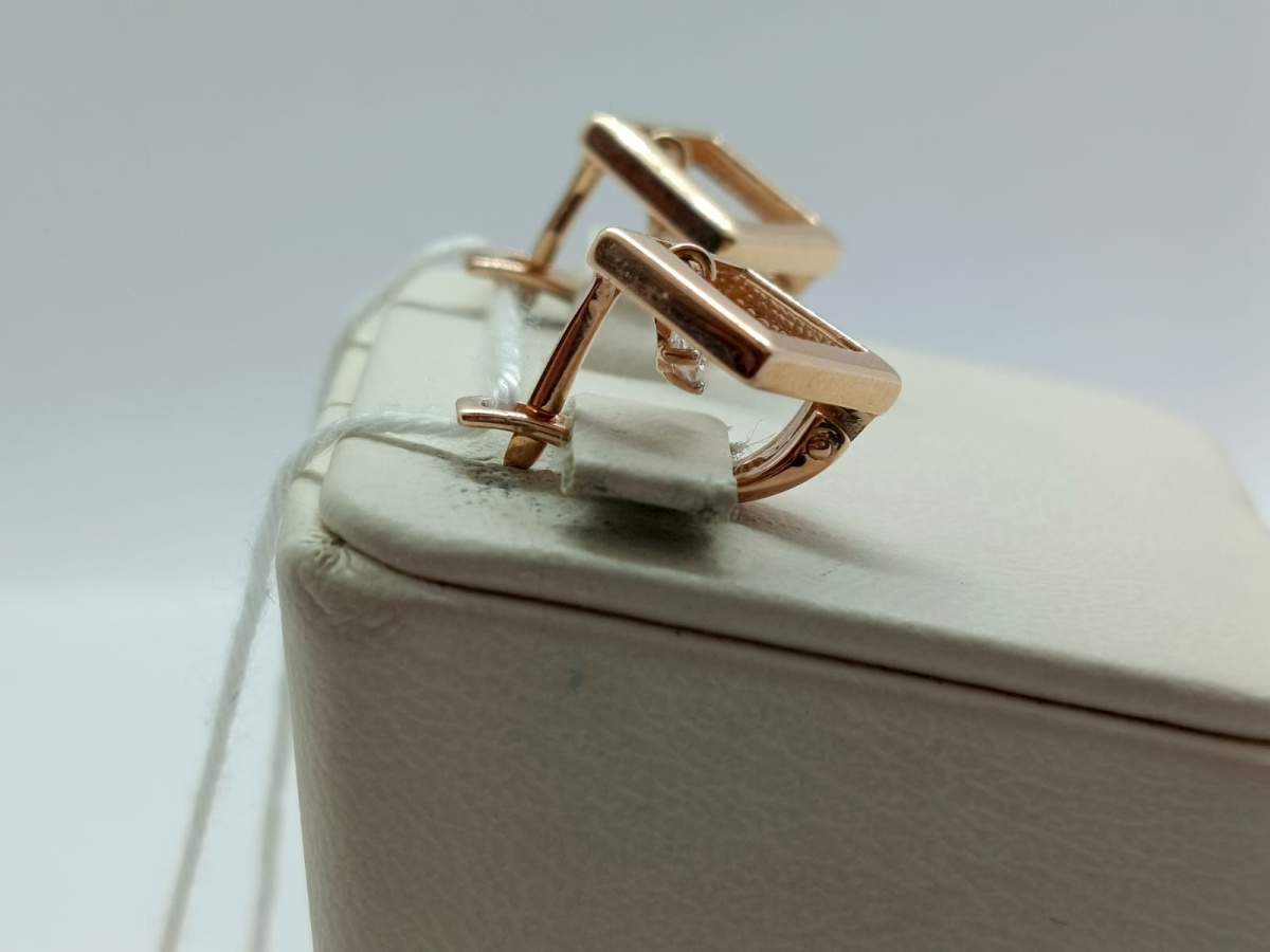 СКМ585 СЕРЬГИ С КАМНЕМ (Au 585)