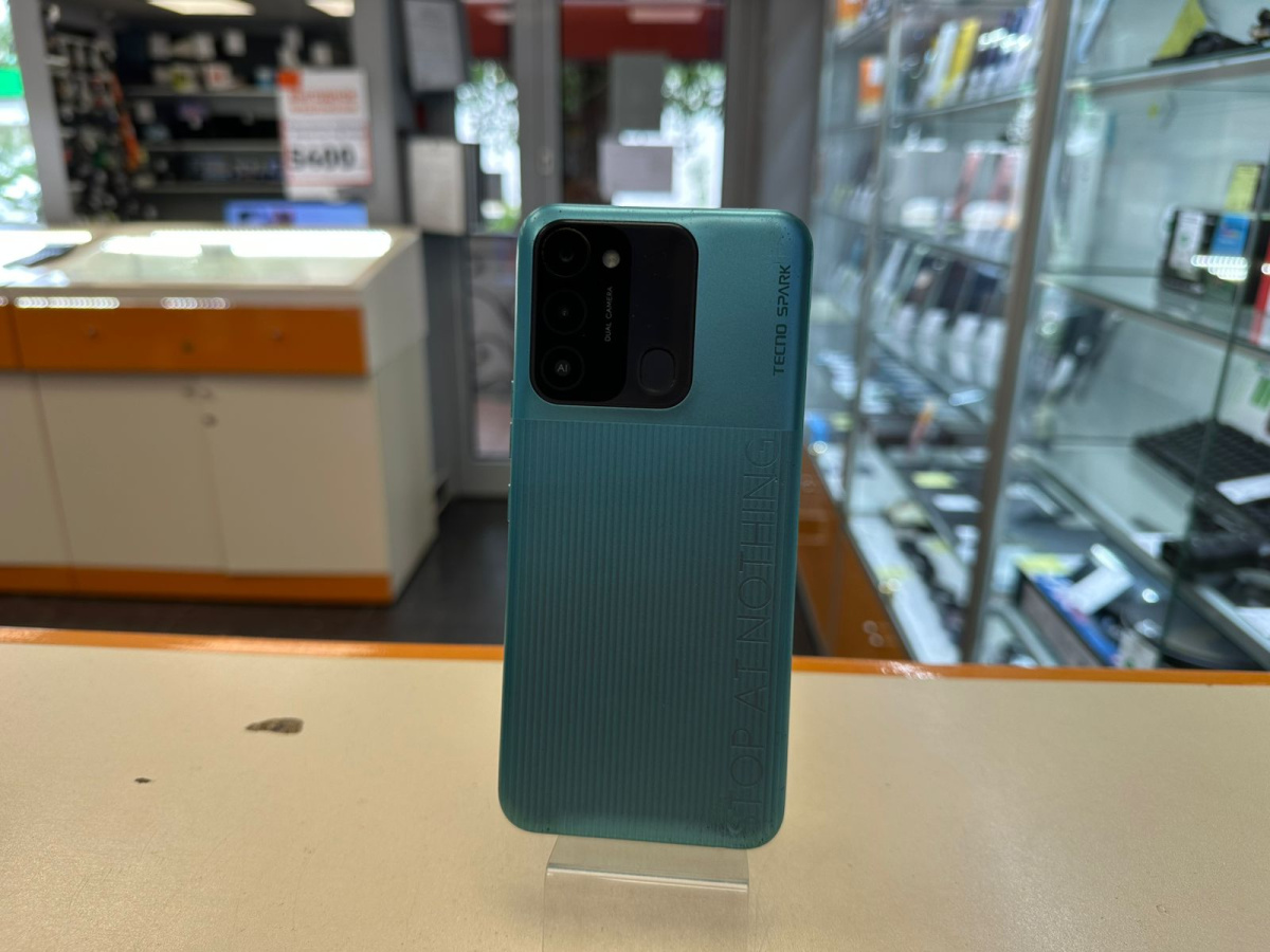 Смартфон Tecno Spark GO 2022 2/32
