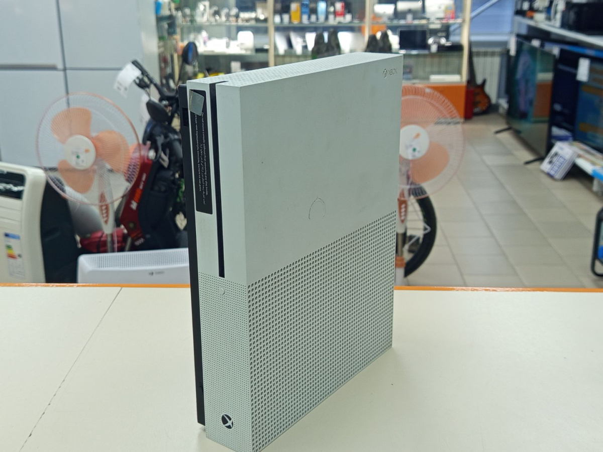 Игровая приставка Xbox One S 500Gb