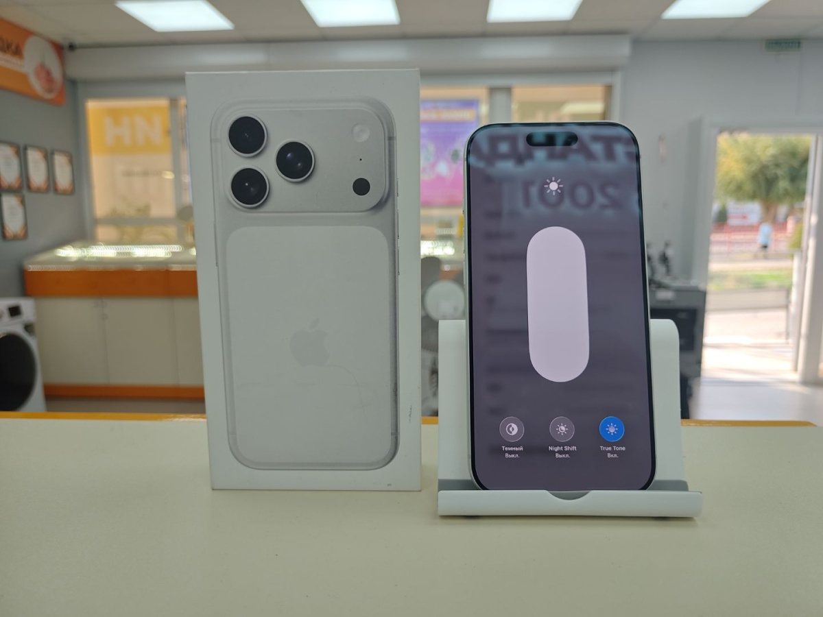 Смартфон Apple Iphone 17 Pro 256Gb