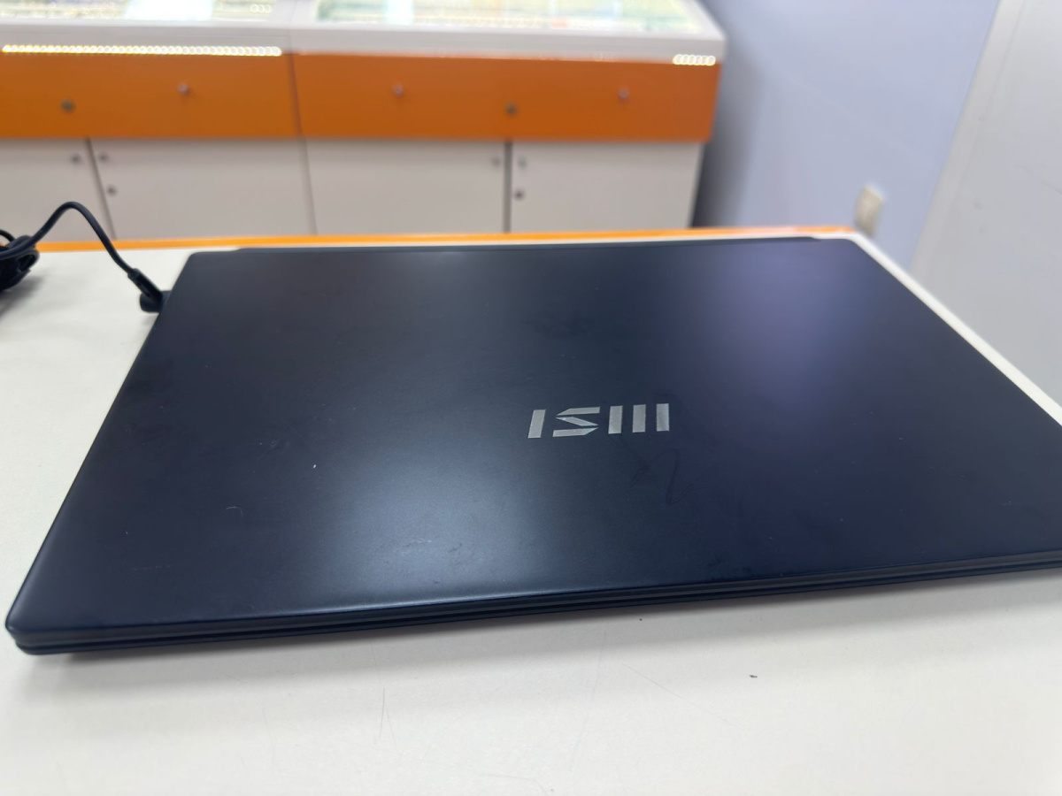 Ноутбук MSI Modern 15; Core i3-1215U, Intel UHD Graphics, 8 Гб, 256 Гб, Нет