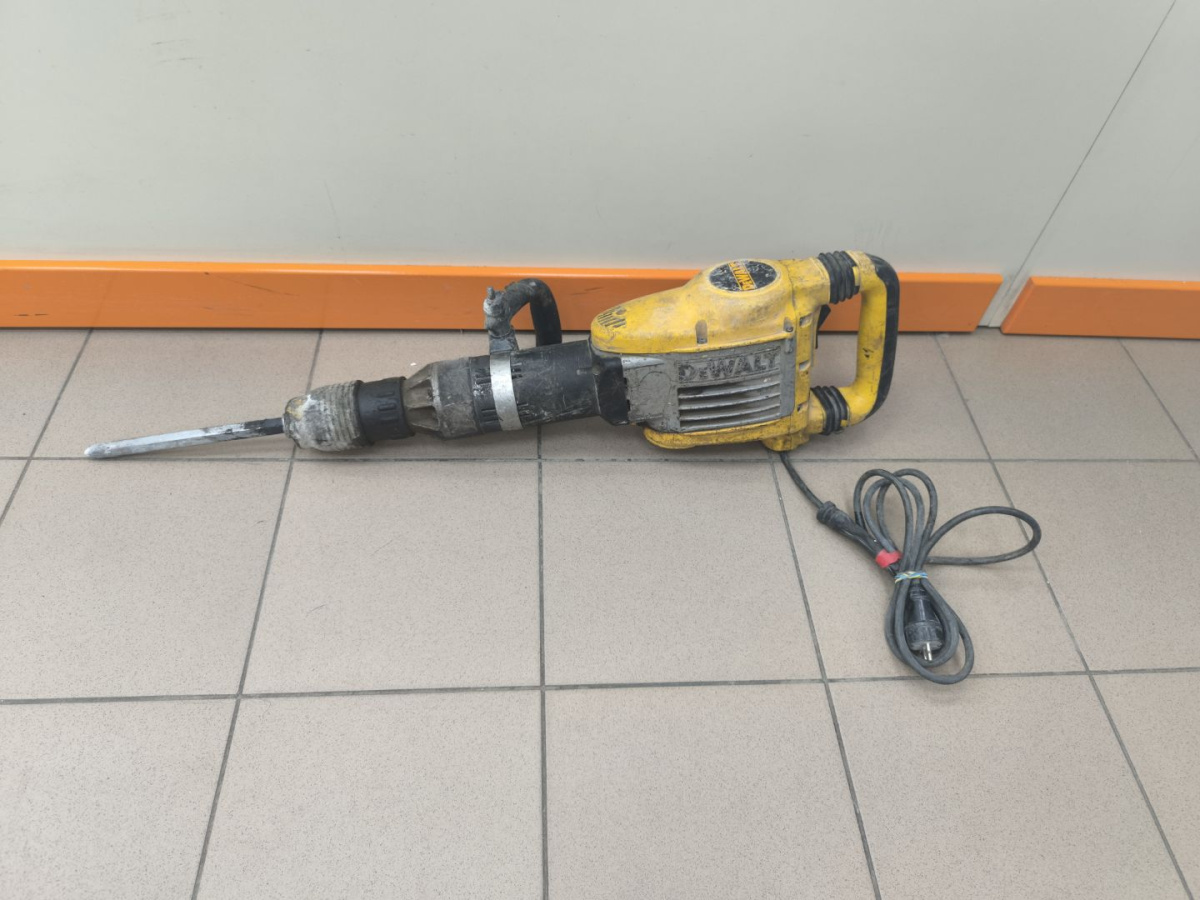 Отбойный молоток Dewalt D25941