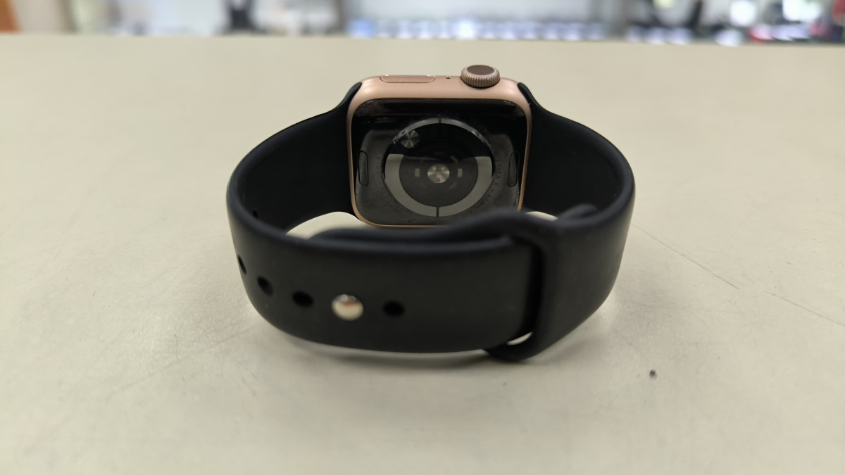 Смарт-часы Apple Watch Series 5 40 мм