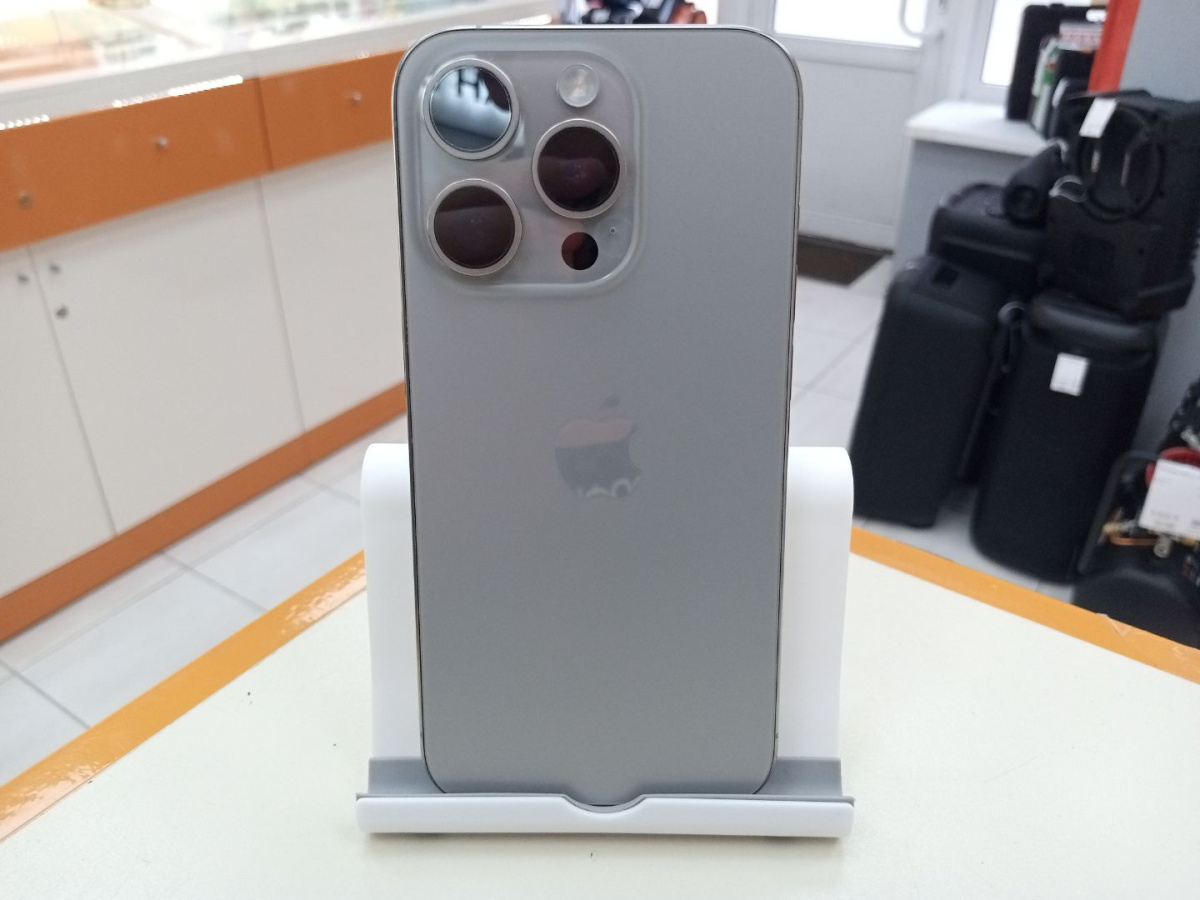 Смартфон Apple Iphone 15 Pro 128Gb
