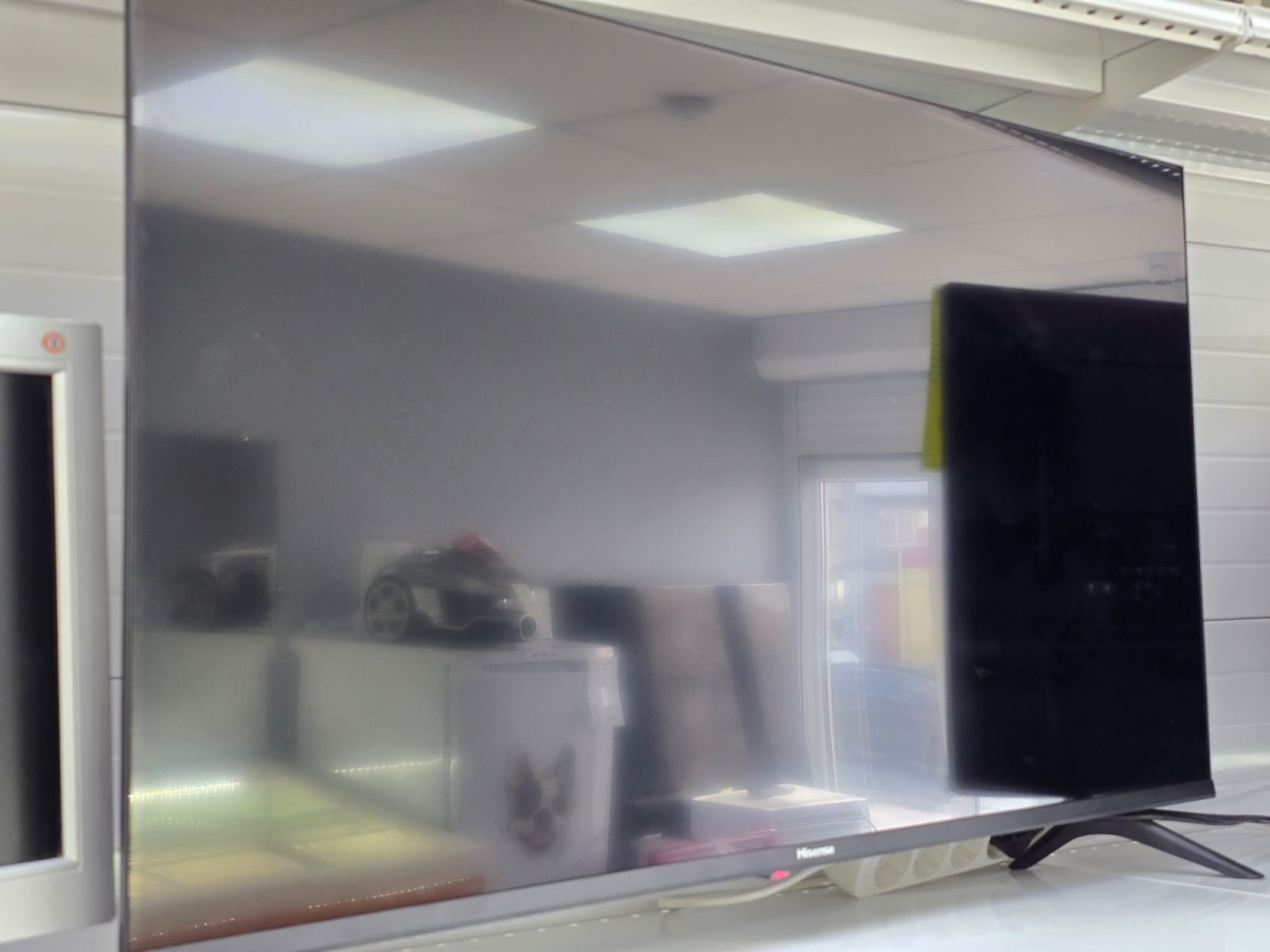 LED Телевизор Hisense 40A4BG