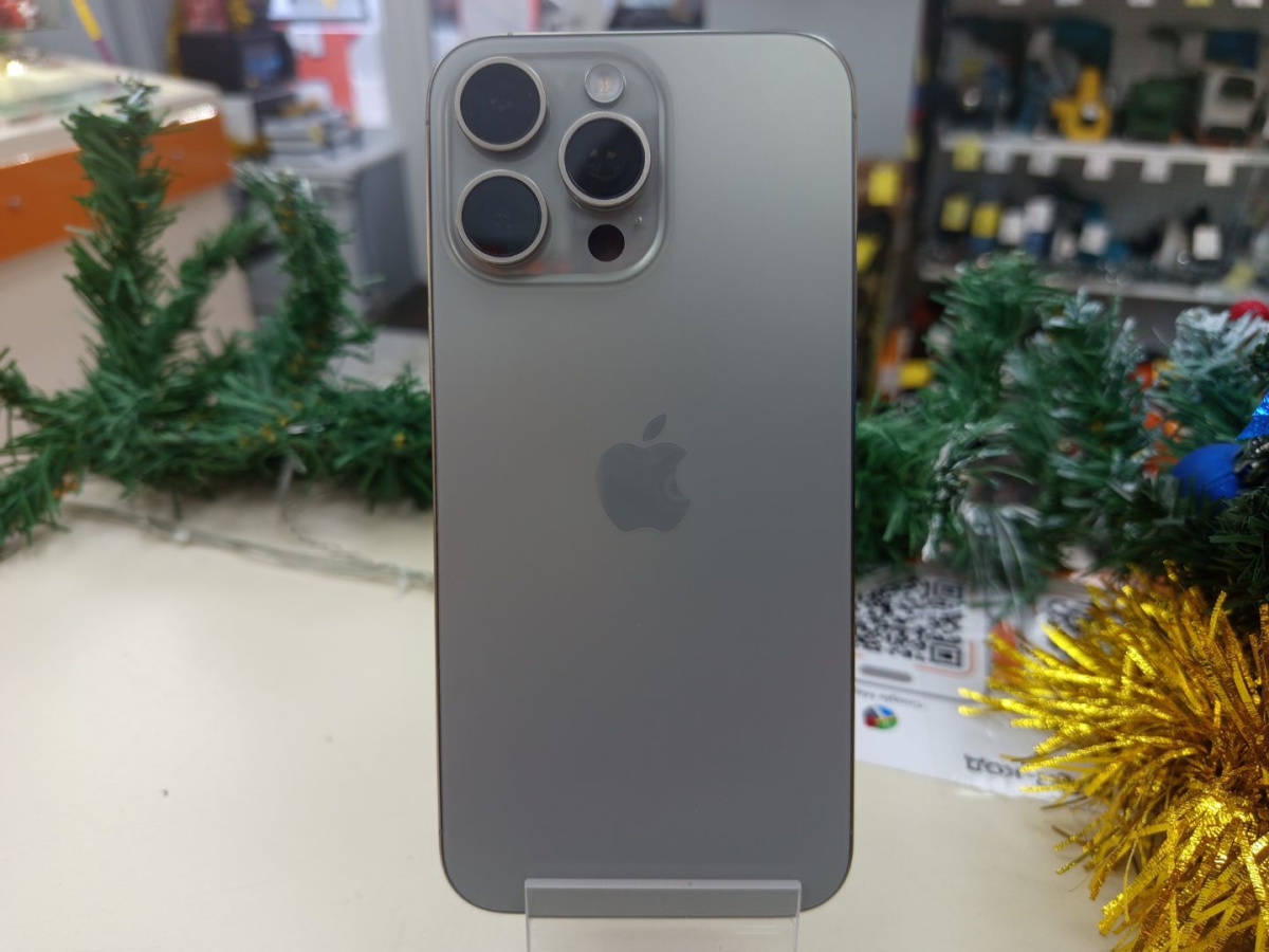 Смартфон Apple iPhone 15 Pro Max 256Gb