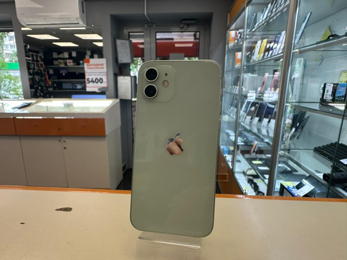 Смартфон Apple iPhone 12 64Gb