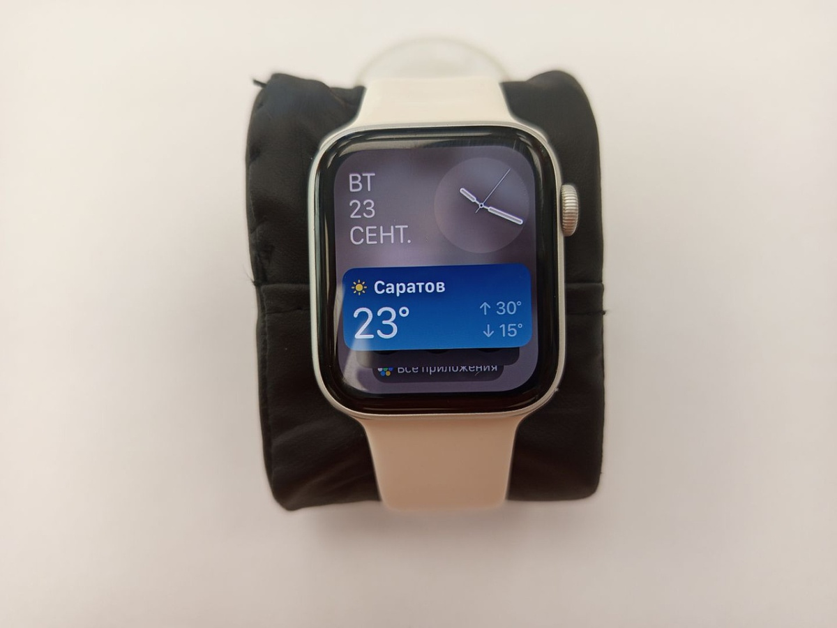 Смарт-часы Apple Watch SE 2022 44mm