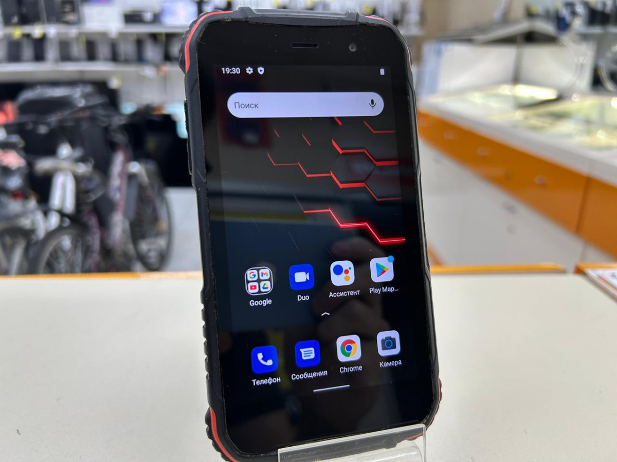 Смартфон Doogee S30