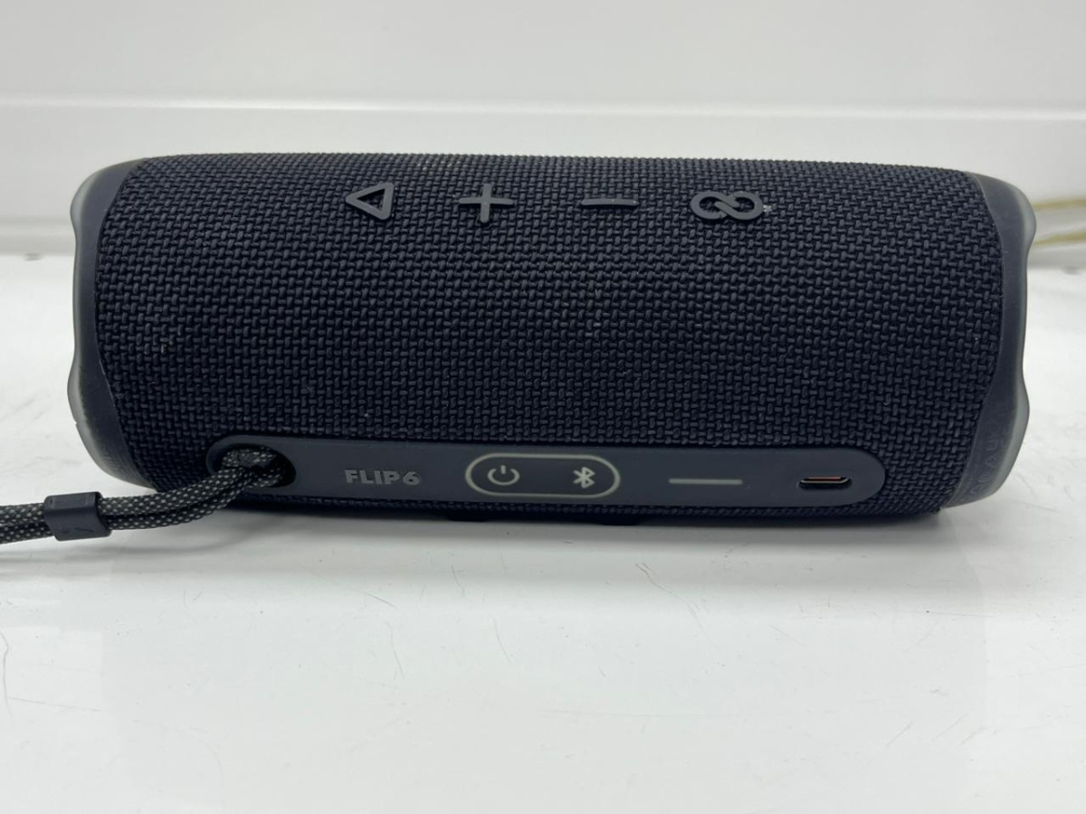 Портативная акустика JBL Flip 6;