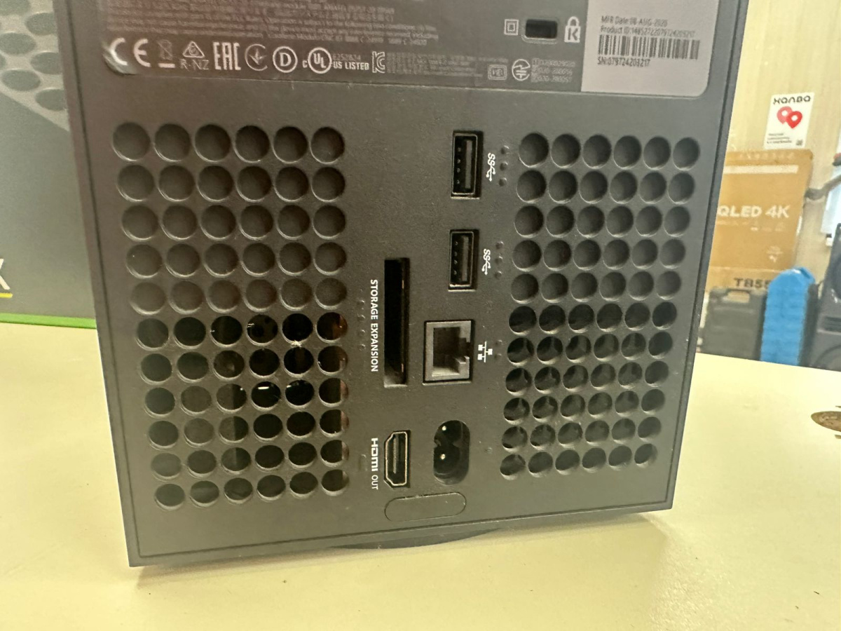 Игровая приставка Xbox Series X 1Tb