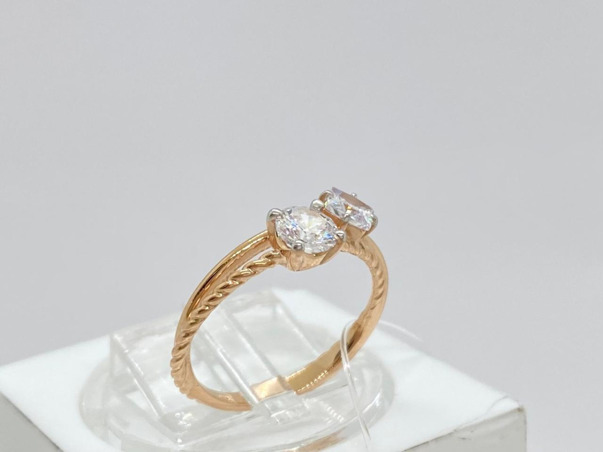 КОЛЬЦО С КАМНЯМИ (Au 585)