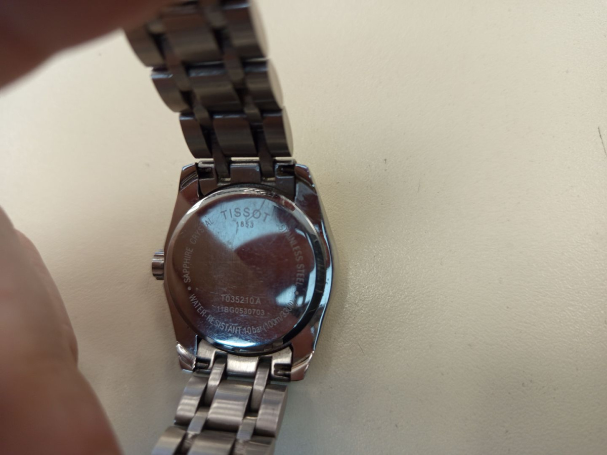 Часы наручные TISSOT Т035210А