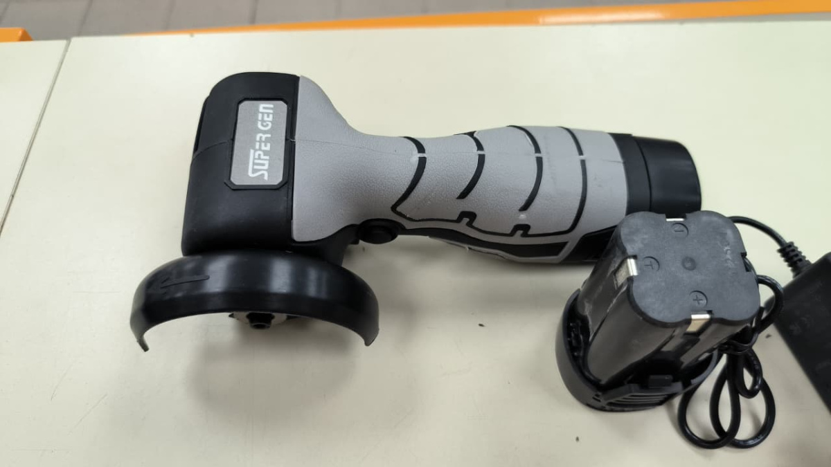 Угловая шлифмашина Sumake FME822