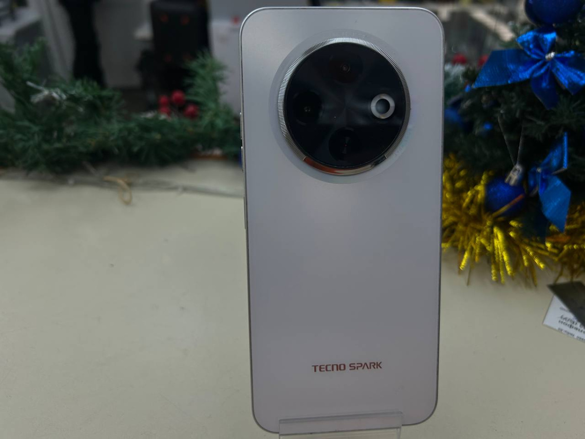 Смартфон Tecno SPARK 30C 8/256