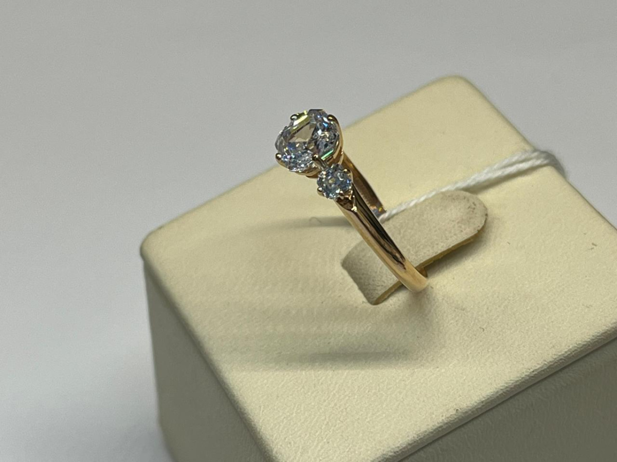 КОЛКМИ585 КОЛЬЦО С КАМНЯМИ (Au 585) КОЛКМИ585 КОЛЬЦО С КАМНЯМИ (Au 585)