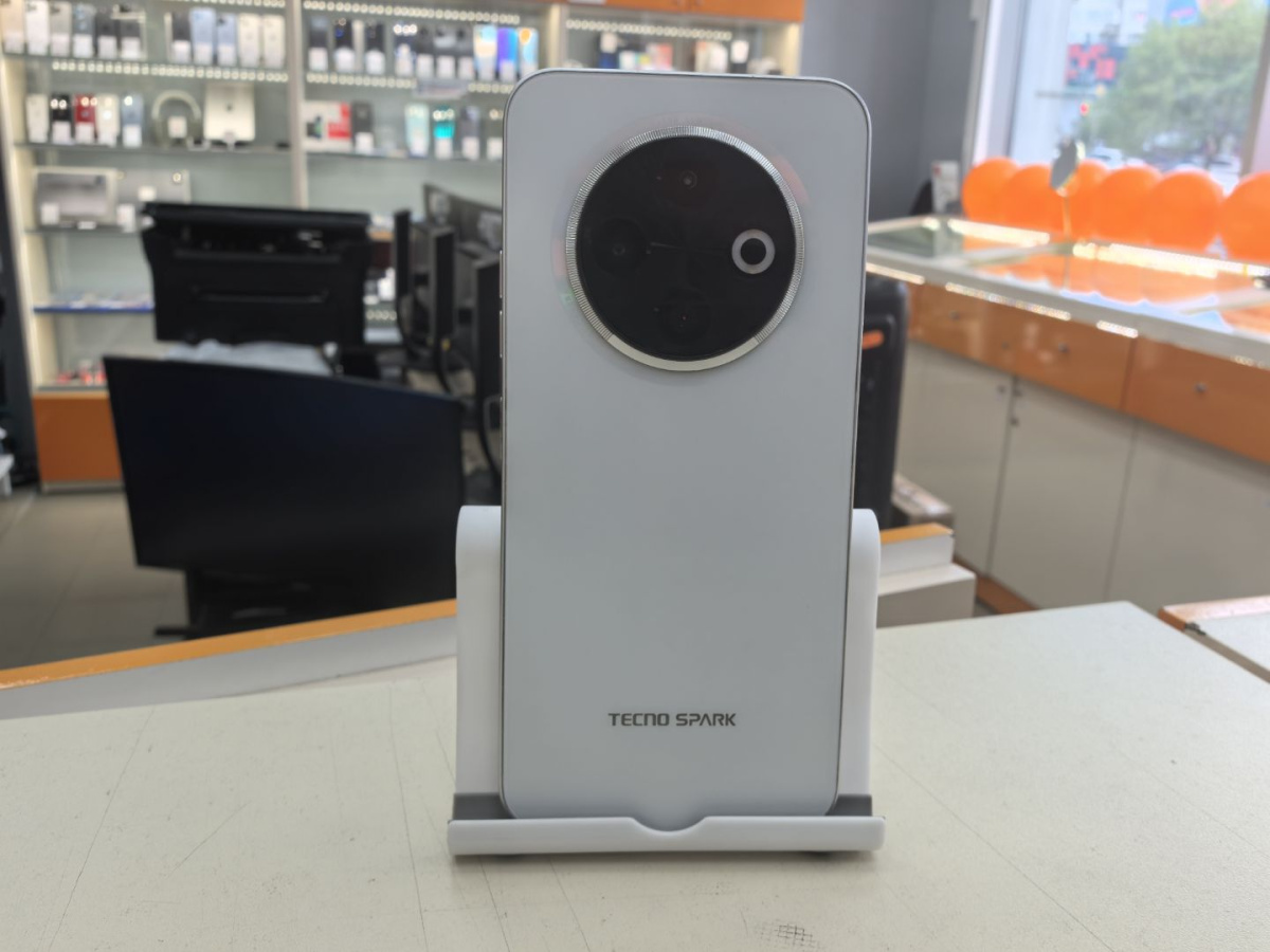 Смартфон Tecno SPARK 30C 6/128