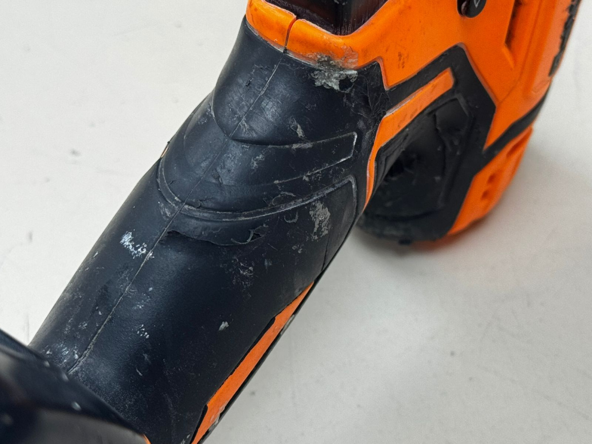 Шуруповерты Вихрь ДА-14.4Л-2К;