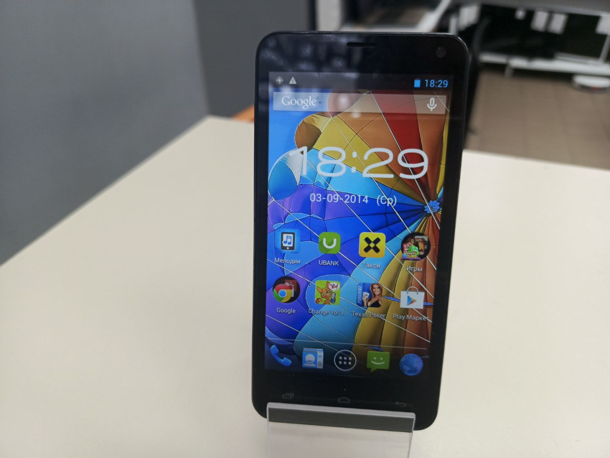 Смартфон Fly IQ4416