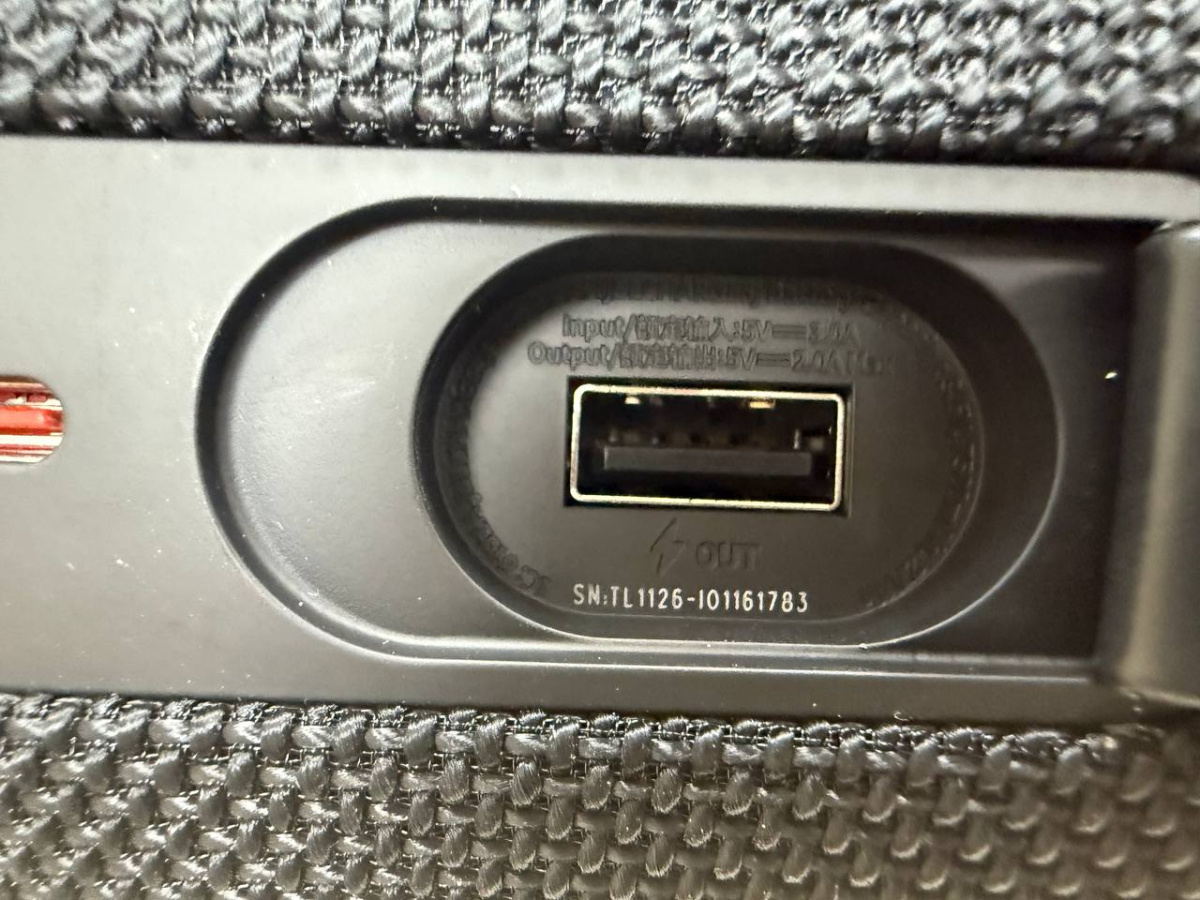 Портативная акустика JBL Charge 5