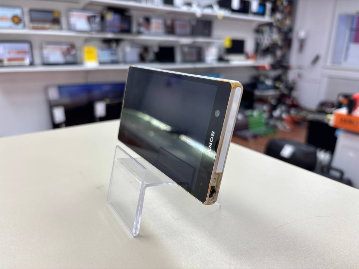 Смартфон Sony C6603 Xperia Z