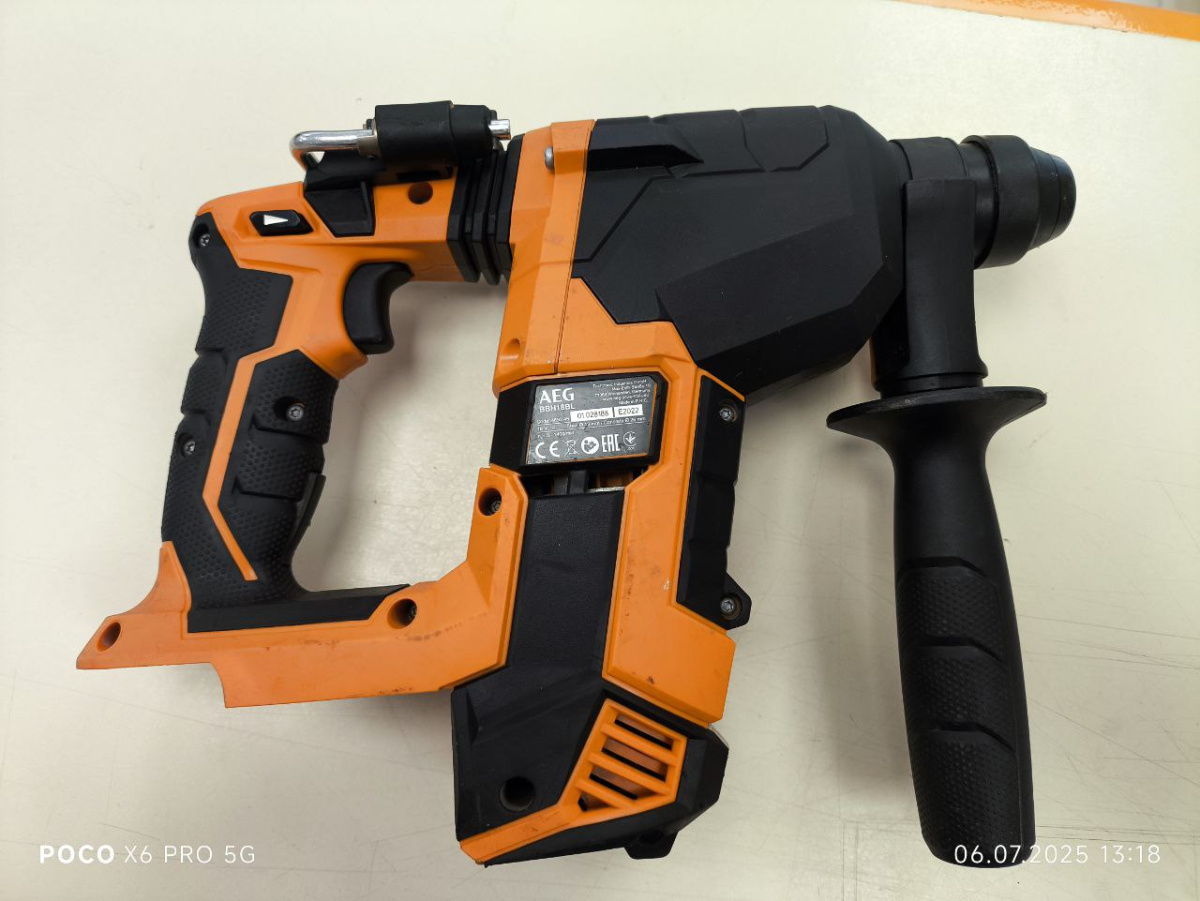 Перфоратор AEG BBH18BL-0;