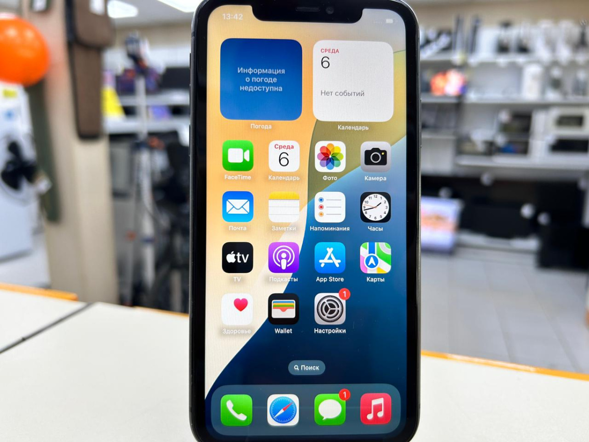 Смартфон Apple iPhone 11 64Gb