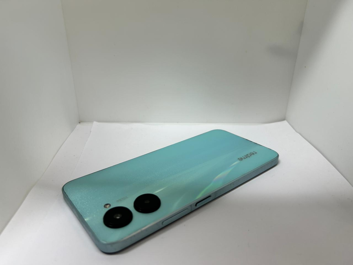 Смартфон Realme C33 4/128
