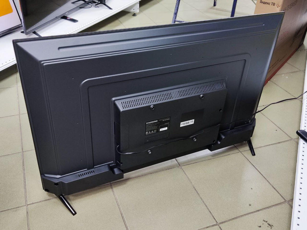 LED Телевизор Starwind SW-LED43UG405