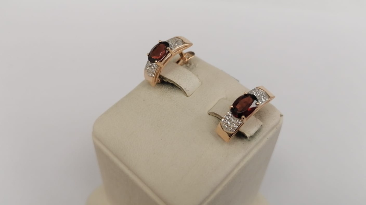 СКМИ585 СЕРЬГИ С КАМНЯМИ (Au 585)