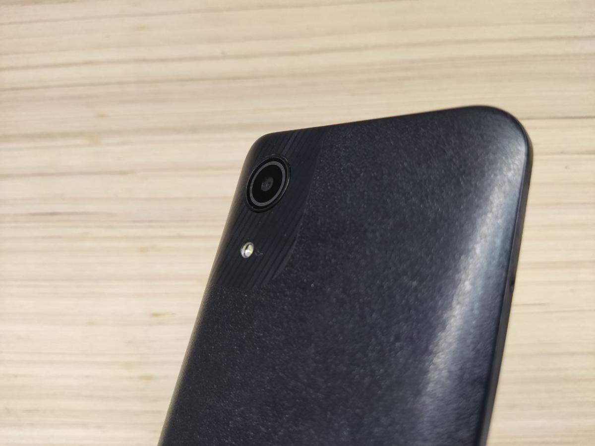 Смартфон Samsung Galaxy A03 Core