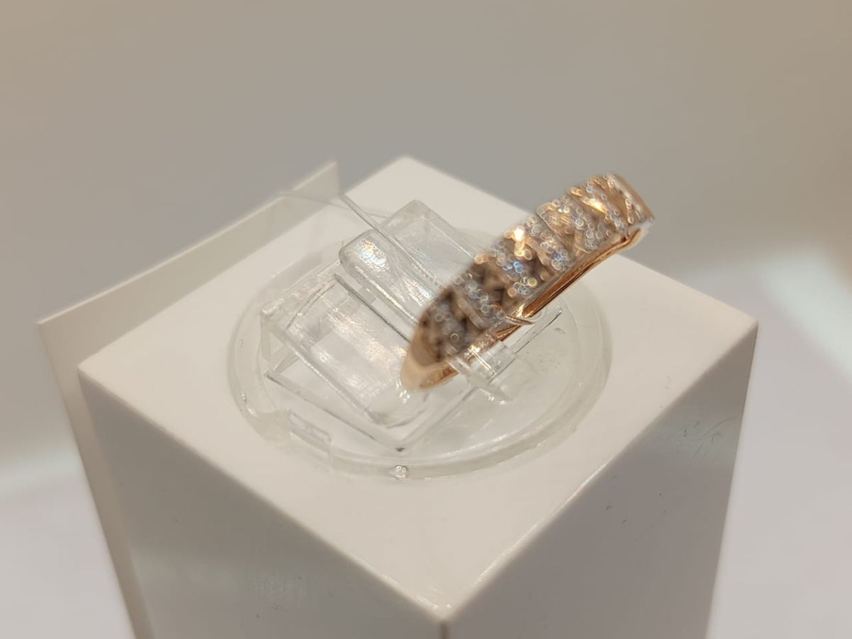 КОЛЬЦО С КАМНЯМИ (Au 585)