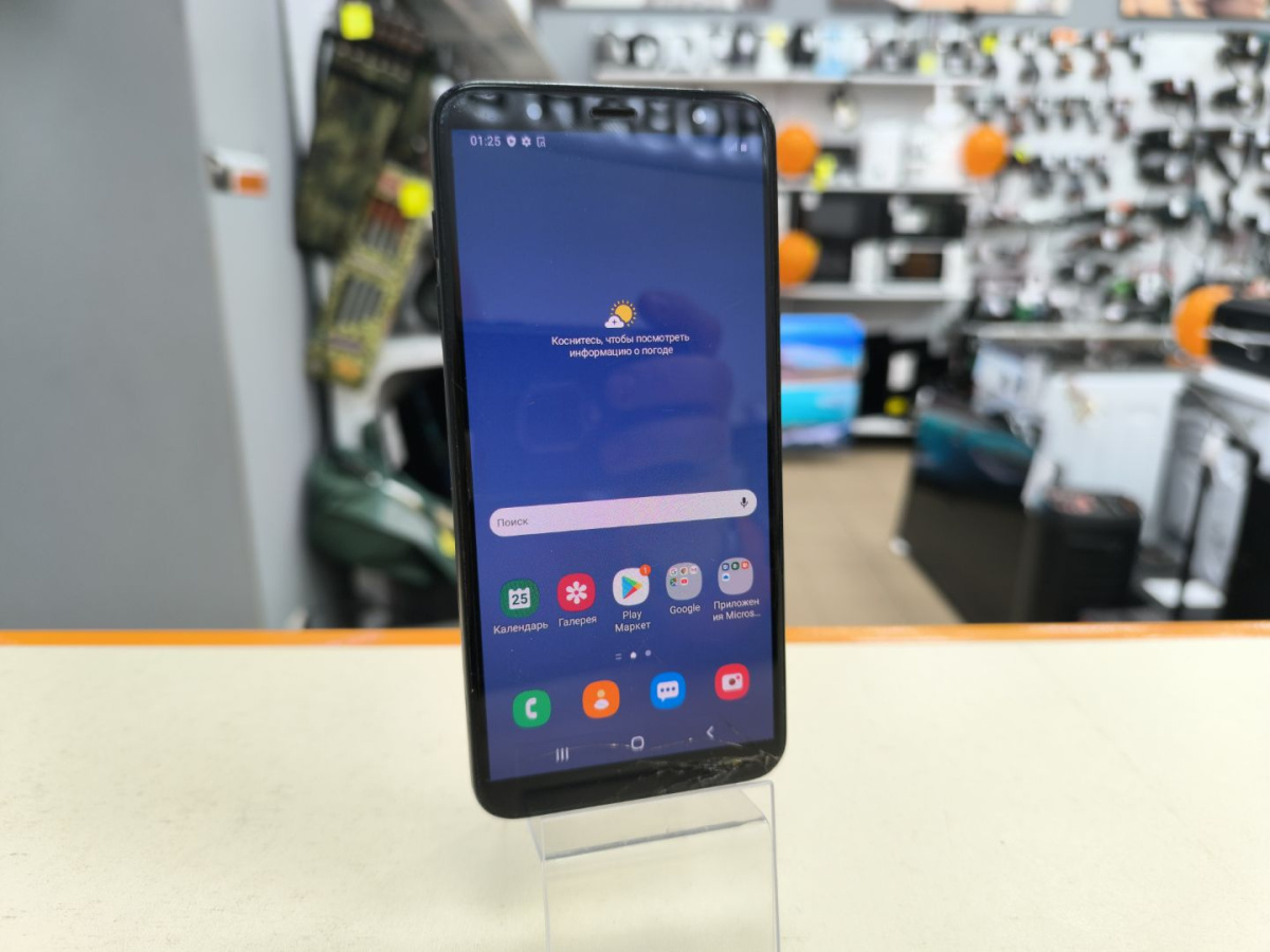 Смартфон Samsung Galaxy J8 3/32 (2018)