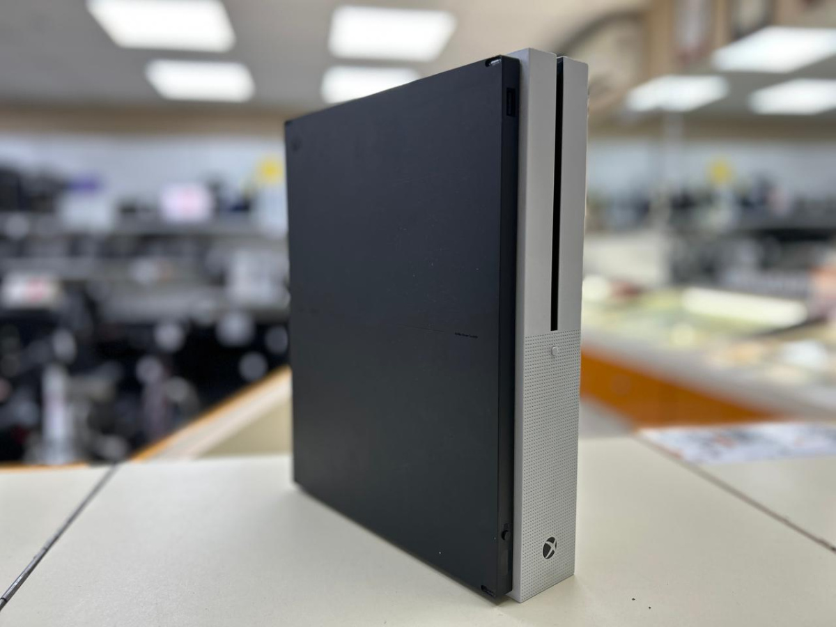 Игровая приставка Xbox One S 500Gb