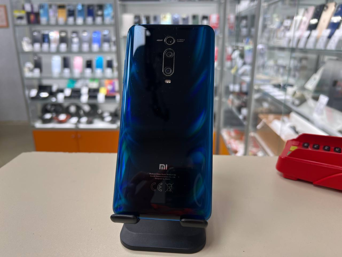Смартфон Xiaomi Mi 9T 6/128