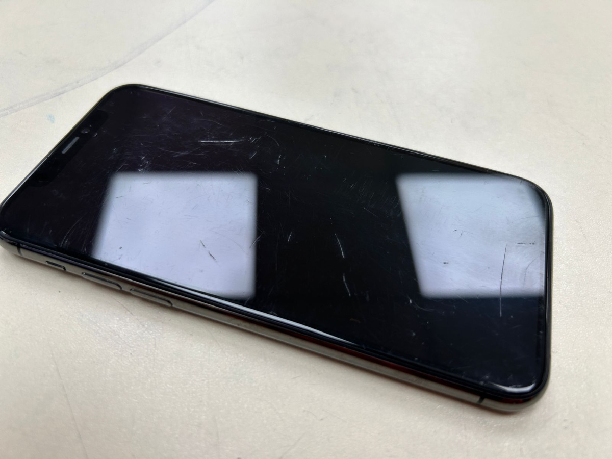 Смартфон Apple iPhone 11 Pro 64Gb