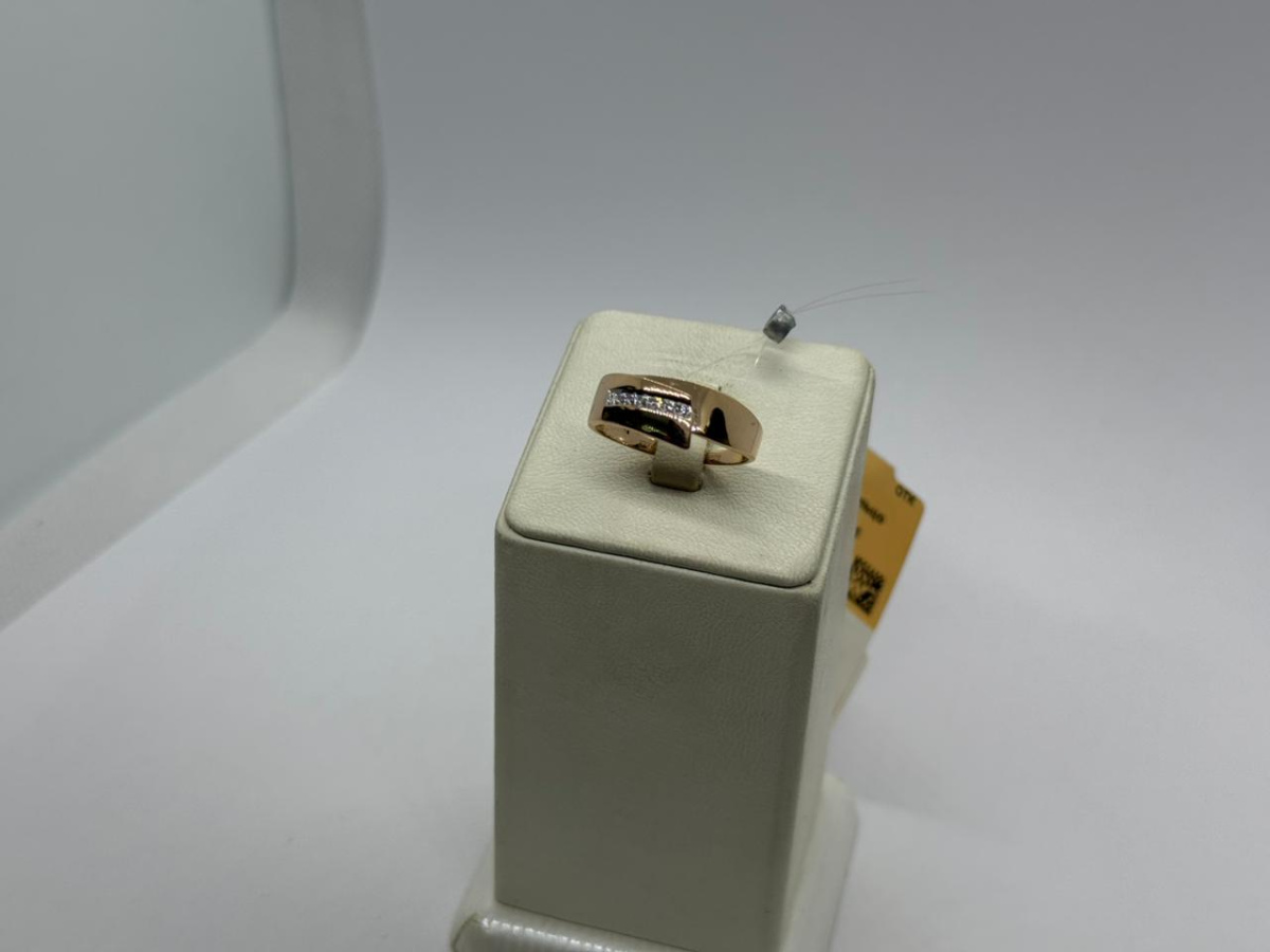 КОЛЬЦО С КАМНЯМИ (Au 585)