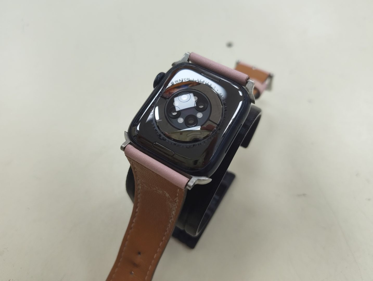 Смарт-часы Apple Watch Series 7 41mm