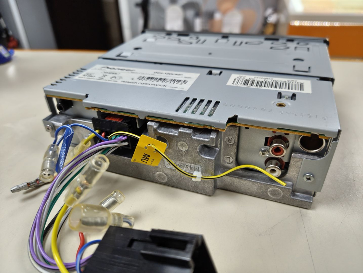 Автомагнитола Pioneer DEH-1200MP